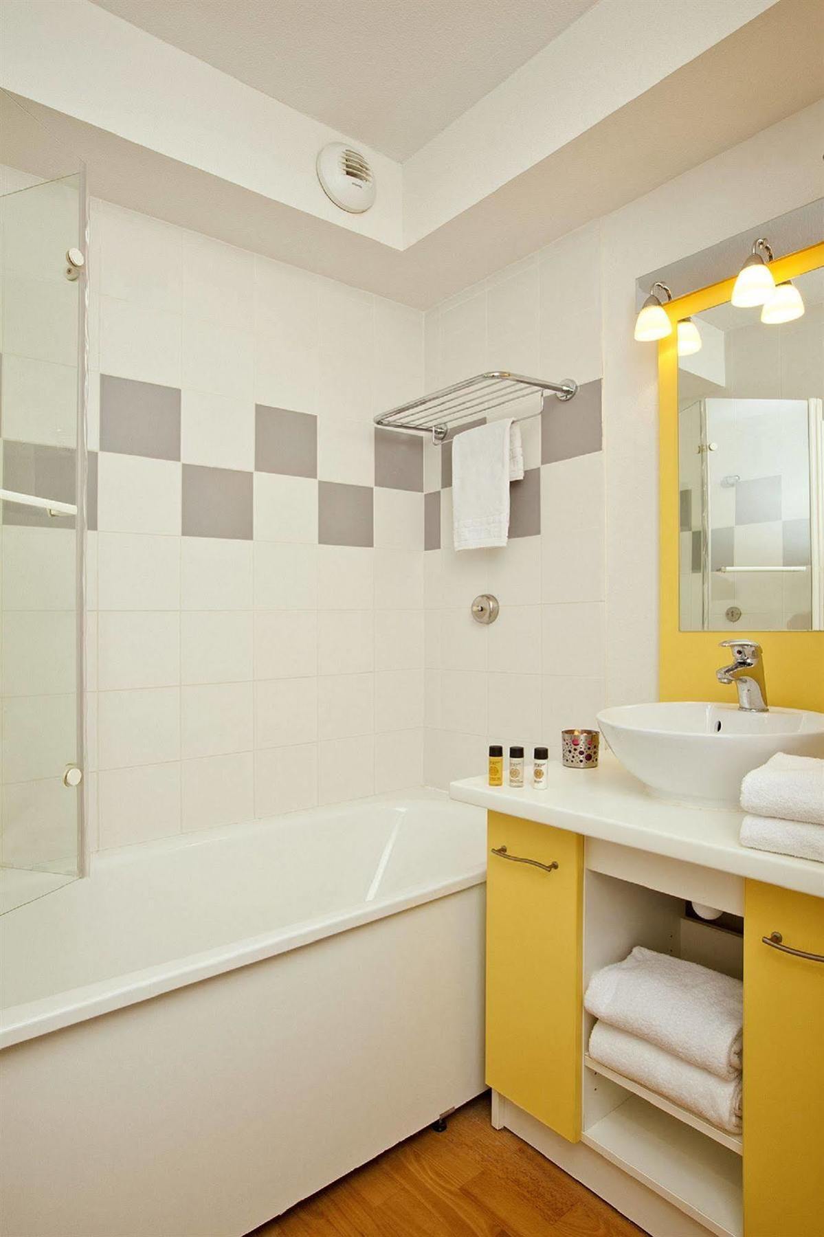 Residhome Geneve Prevessin Le Carre D'Or Exterior photo